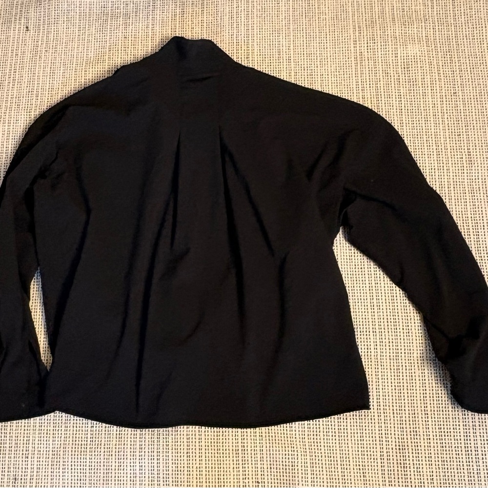 lululemon athletica Black snap up Lightweight Jacket - Picture 3 of 7